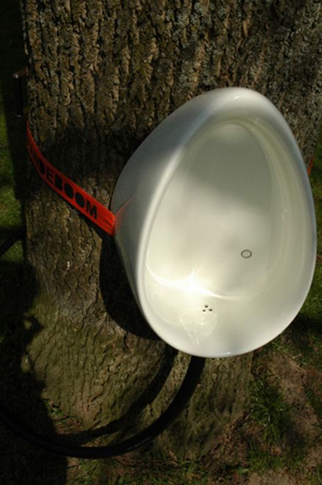 P-Tree Urinal (8 pics)