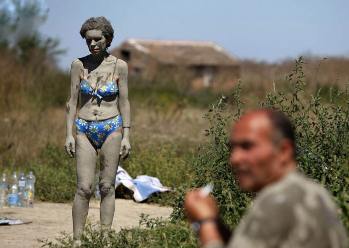 Mud Spa In Serbia (14 pics)