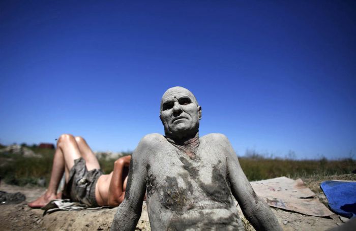 Mud Spa In Serbia (14 pics)