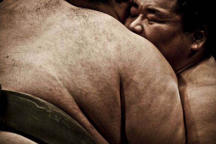 Sumo Wrestling (21 pics)