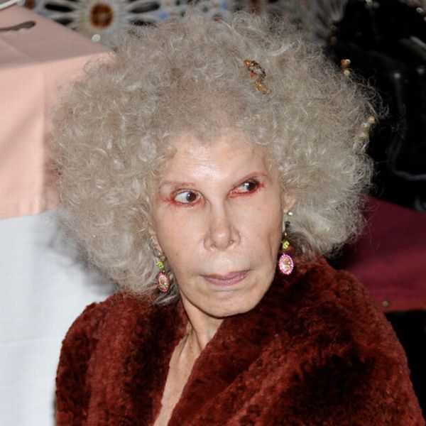 Duchess of Alba Will Marry Again at the Age of 85 (12 pics)