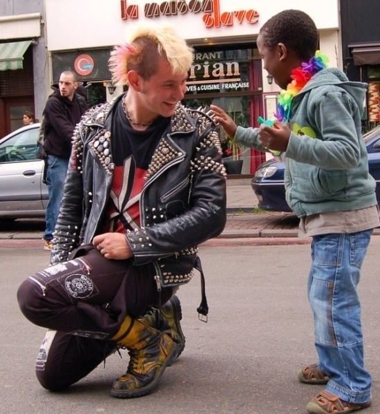 Acid Picdump (91 pics)