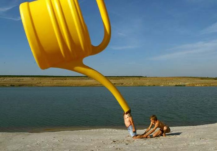 Great Forced Perspective Photography (60 pics)