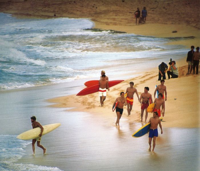 Awesome Surfing Posters by LeRoy Grannis (24 pics)