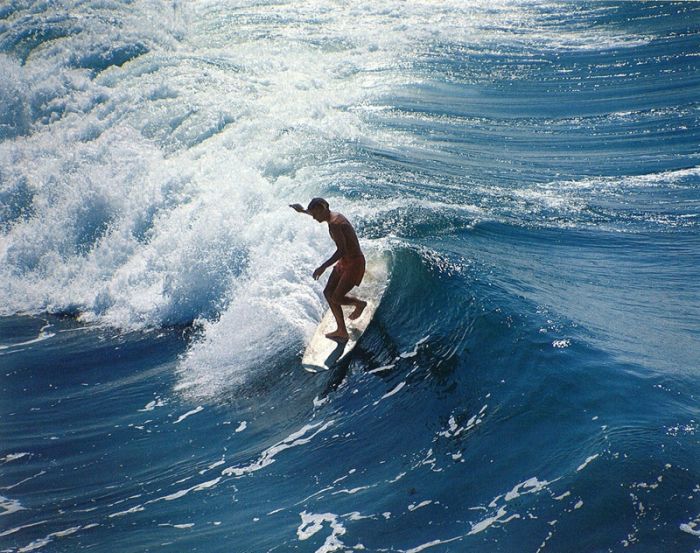 Awesome Surfing Posters by LeRoy Grannis (24 pics)