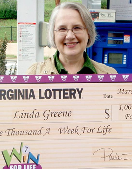 The Happiest Lottery Winners (24 pics)