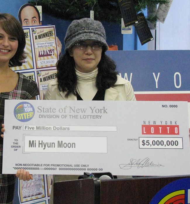 The Happiest Lottery Winners (24 pics)