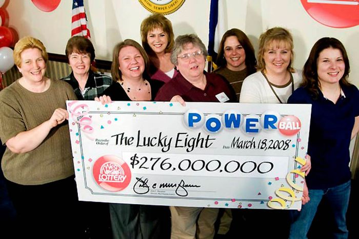 The Happiest Lottery Winners (24 pics)