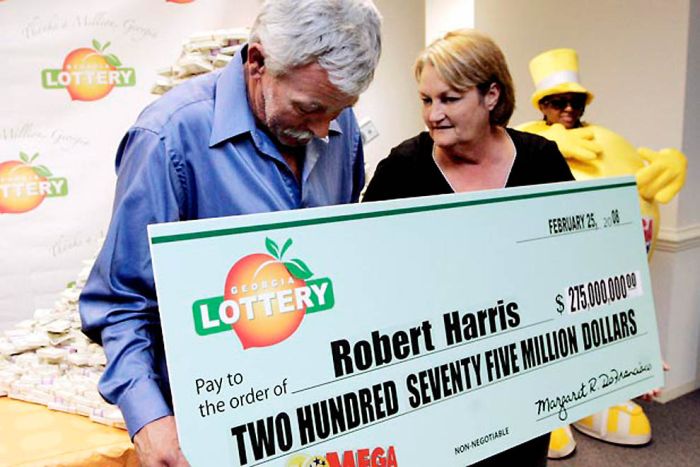 The Happiest Lottery Winners (24 pics)