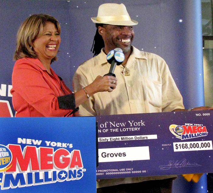 The Happiest Lottery Winners (24 pics)