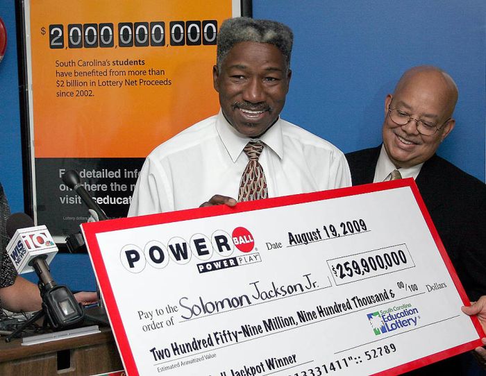The Happiest Lottery Winners (24 pics)