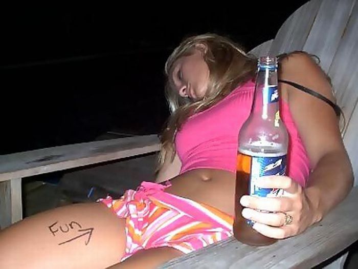 Funny Drunk People (63 pics)