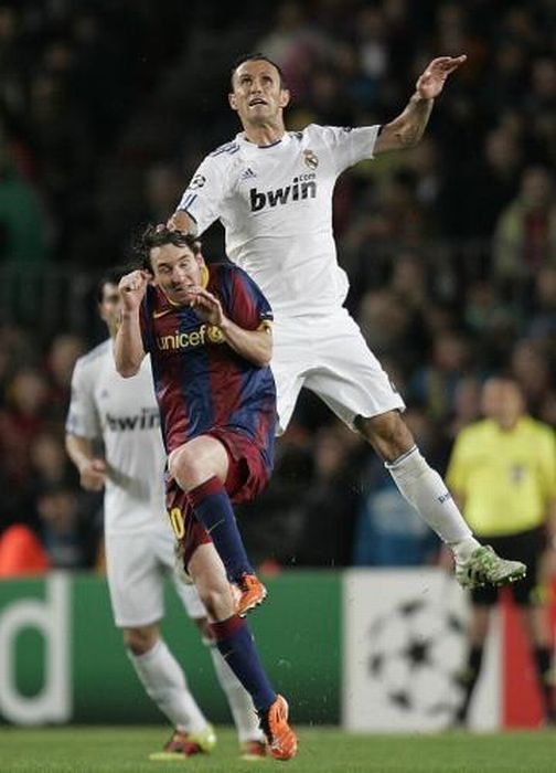 Funny Soccer Moments (34 pics)
