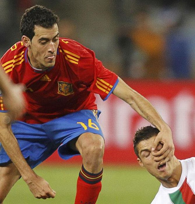 Funny Soccer Moments (34 pics)