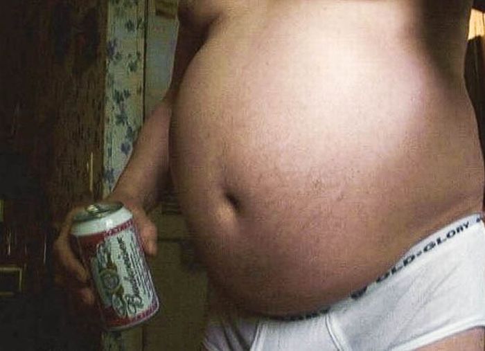 Ultimate Beer Bellies (20 pics). 