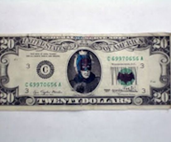 Funny Examples of Defaced Money (44 pics)