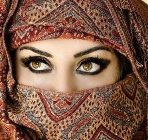 Beautiful Woman Lips and Eyes (30 pics)