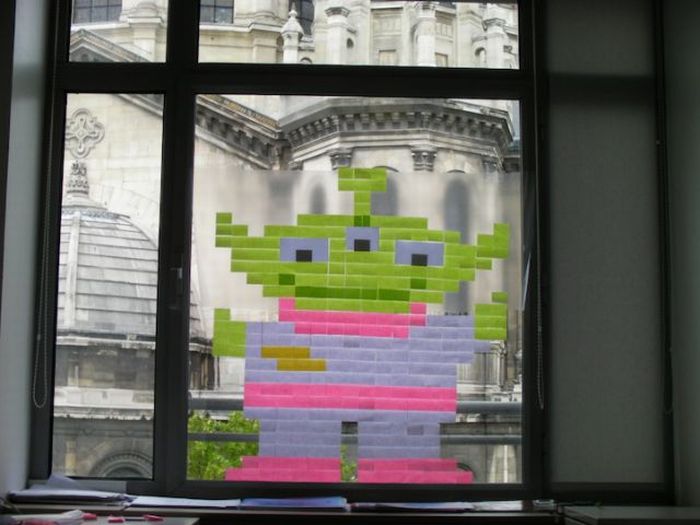 Cool Post-It Note Office Art (21 pics)