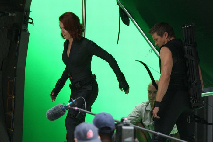 On the Set of The Avengers. Part 2 (24 pics)