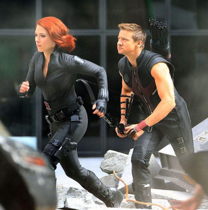 On the Set of The Avengers. Part 2 (24 pics)