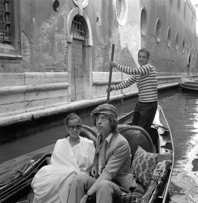 Retro Glamour: Celebrities in Venice (16 pics)