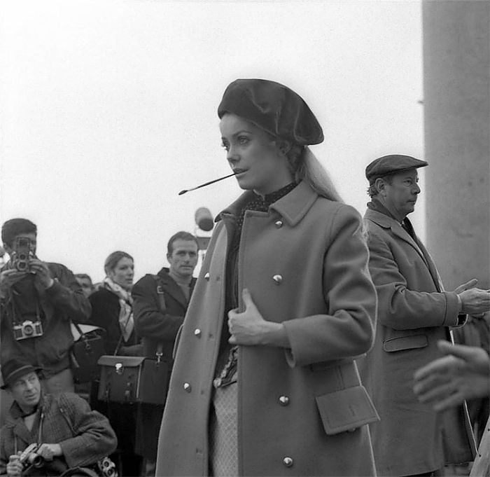 Retro Glamour: Celebrities in Venice (16 pics)