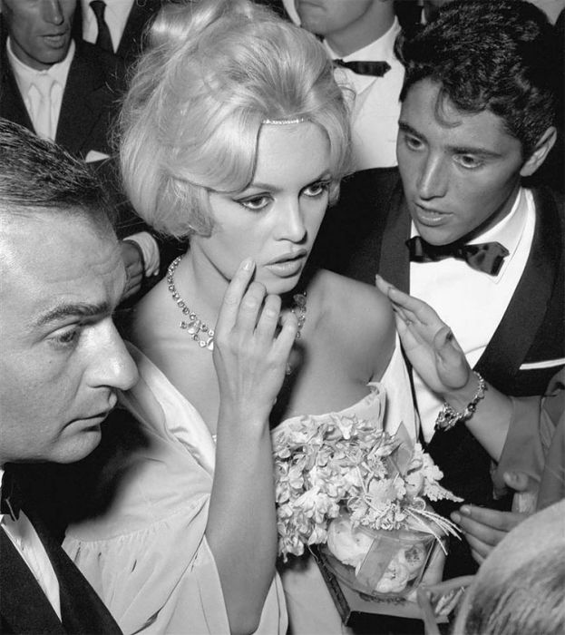 Retro Glamour: Celebrities in Venice (16 pics)