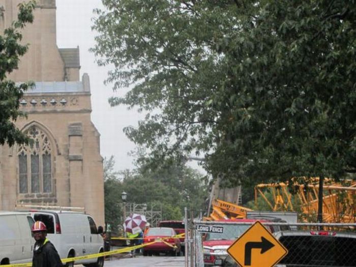 Construction Crane Collapses and Damages Washington Cathedral (10 pics)