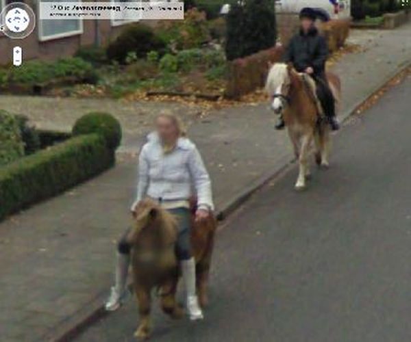 Strange Google Street View Images (40 pics)