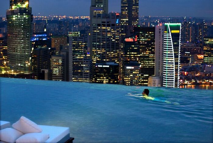 Outstanding Infinity Pools to Blow Your Imagination (28 pics)