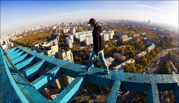 Inspiring Rooftop Fearless People Photography (49 pics + 1 video)