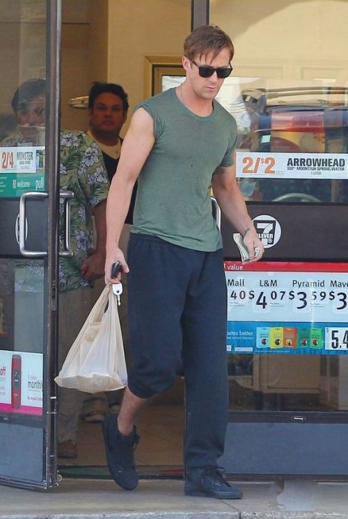 Strangest Styles by Ryan Gosling (15 pics) Strangest Styles by Ryan Gosling (15 pics)