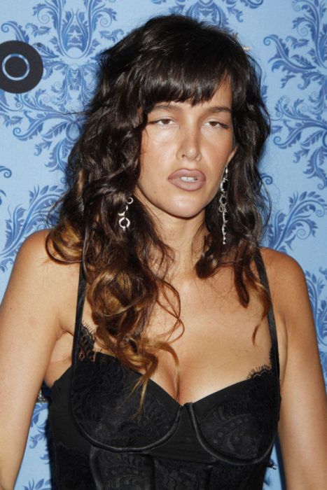 Paz de la Huerta Posed Drunk at The Premier of Boardwalk Empire (9 pics)