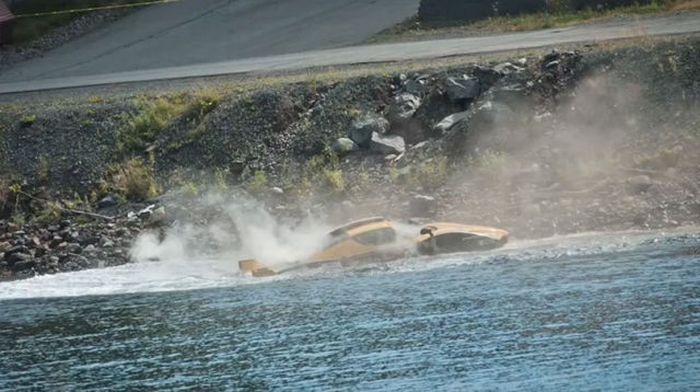 $1.5 Million Ferrari Enzo Crash (16 pics + video)