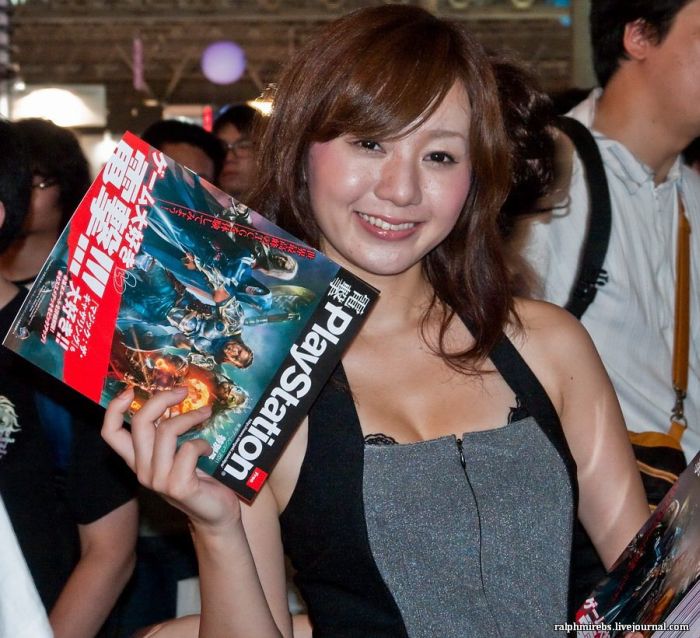 Awesome Cosplay of TGS 2011 (60 pics)