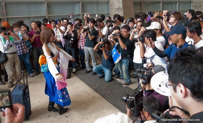 Awesome Cosplay of TGS 2011 (60 pics)