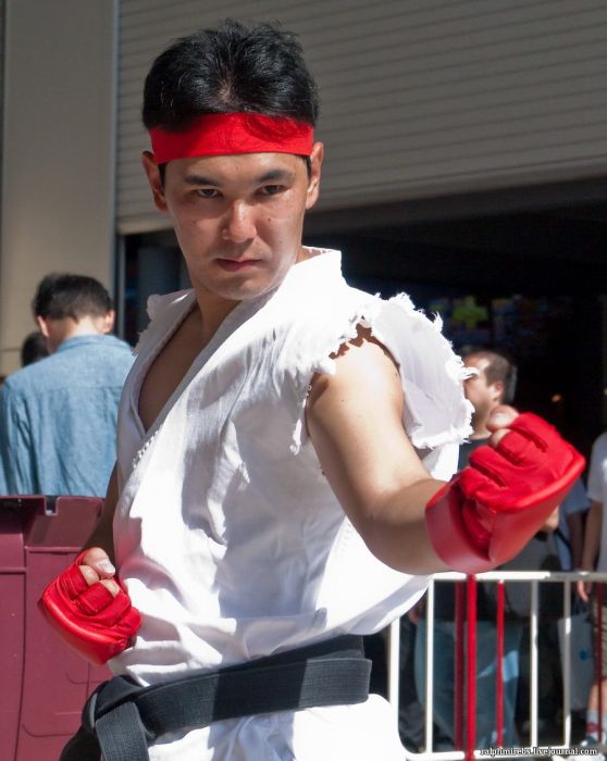 Awesome Cosplay of TGS 2011 (60 pics)