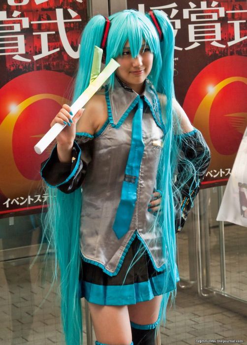 Awesome Cosplay of TGS 2011 (60 pics)