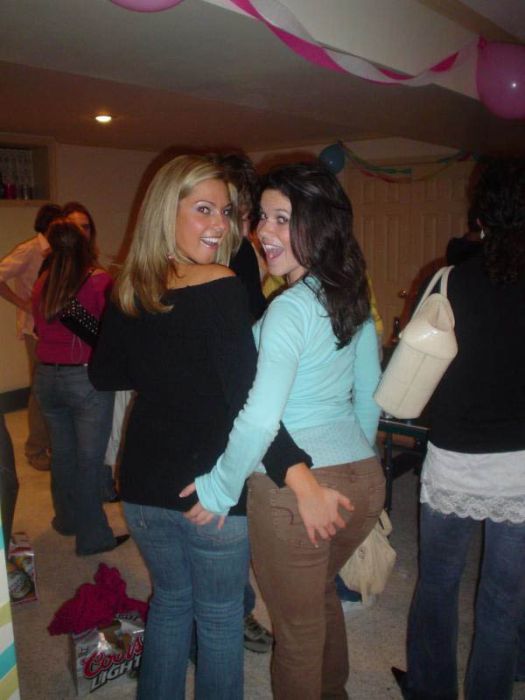 Cute Party Girls Grabbing Each Other (39 pics)