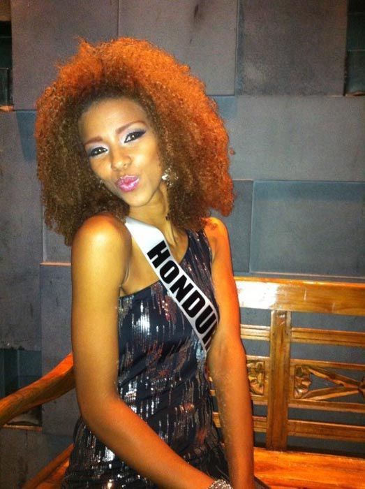 Funny Faces by Miss Universe Contestants (28 pics)