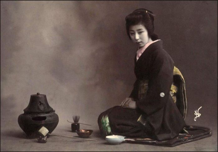 Vintage Photos of Japanese Geisha (18 pics)