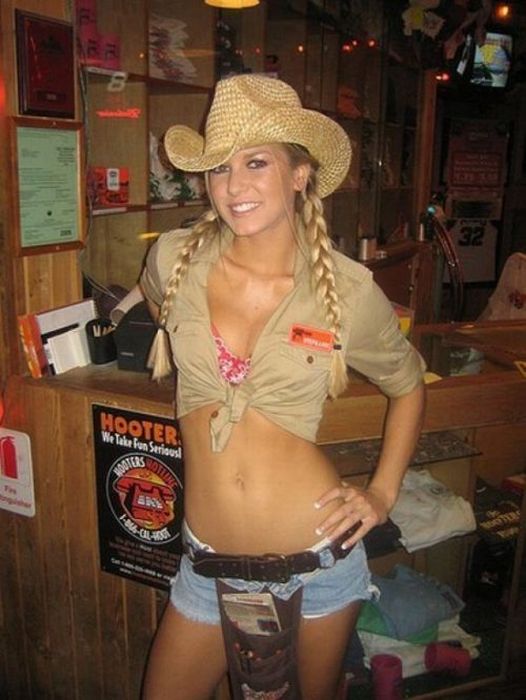 Sexy Cowgirls (22 pics)