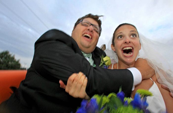 Wedding Ceremony on a Roller Coaster (14 pics)