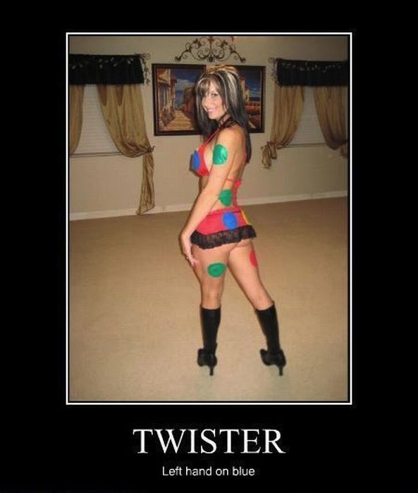 Twister Is The Best Game Ever (15 pics)