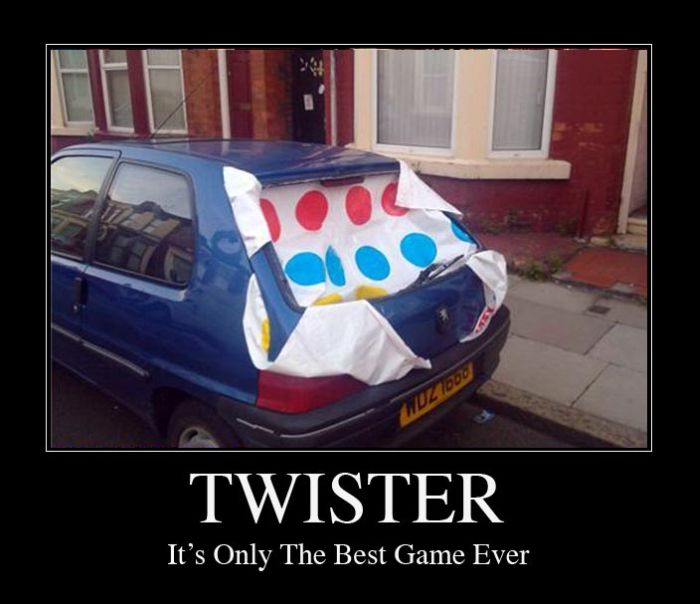 Twister Is The Best Game Ever (15 pics)