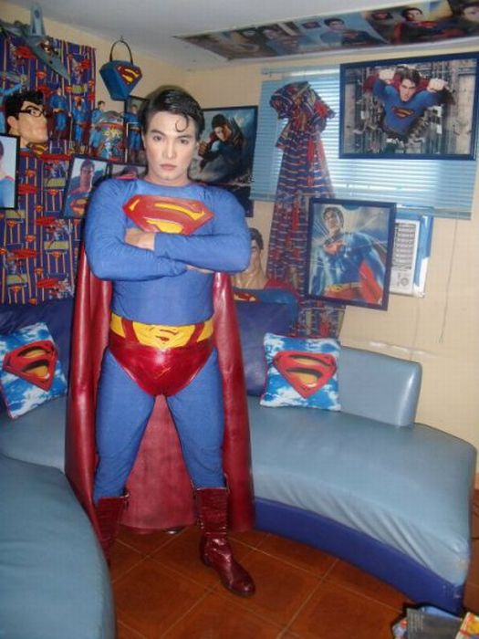 Real Life Superman (24 pics)