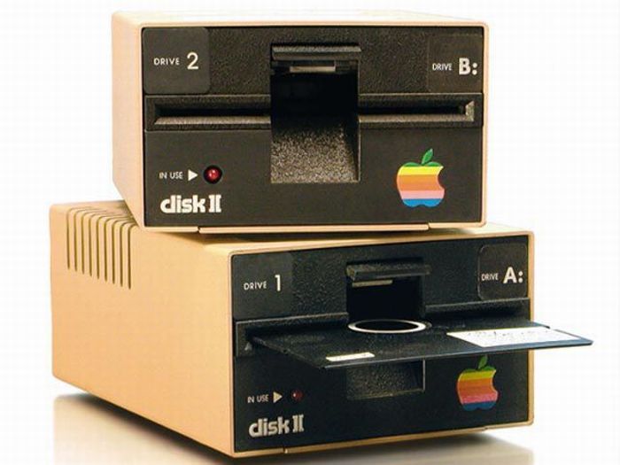 Apple Evolution in Photos (45 pics)