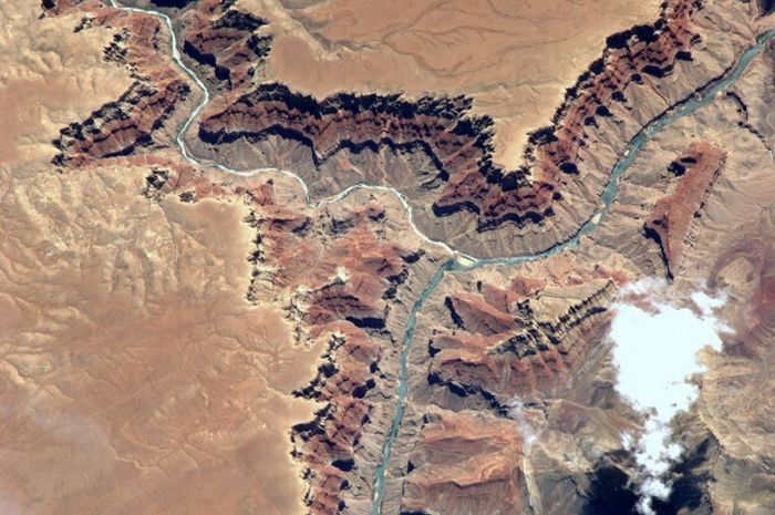 Landscapes from Space (22 pics)