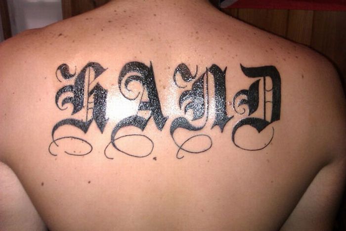 Cool Designs Using Tattoo Lettering (20 pics)
