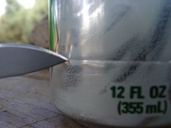 How to Make a Camping Stove out of a Can (11 pics)